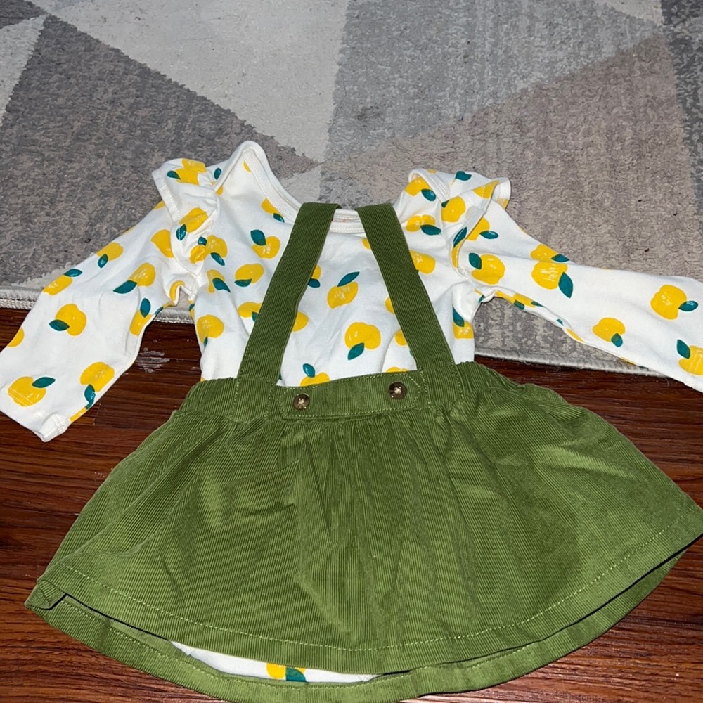 Cute spring or fall dress set!
